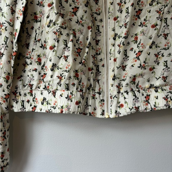 Aritzia Little Moon Floral Bomber - Picture 7 of 8